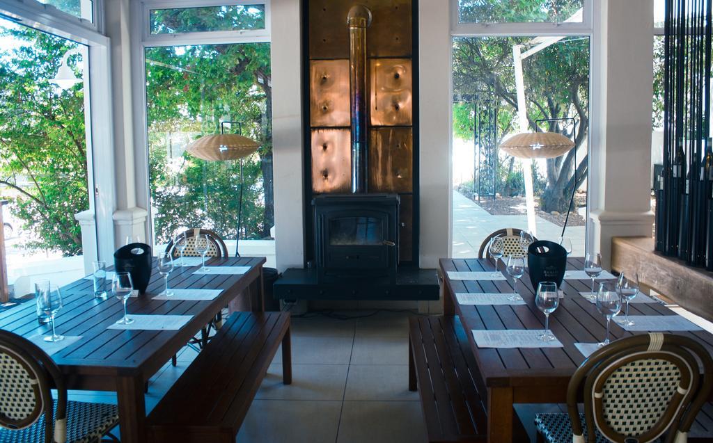 Rickety Bridge Manor House Guest House Franschhoek Bagian luar foto